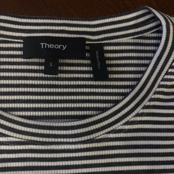 Theory Button-Hem Long-Sleeve Tee in Striped Stretch Knit Size L - Picture 3 of 8